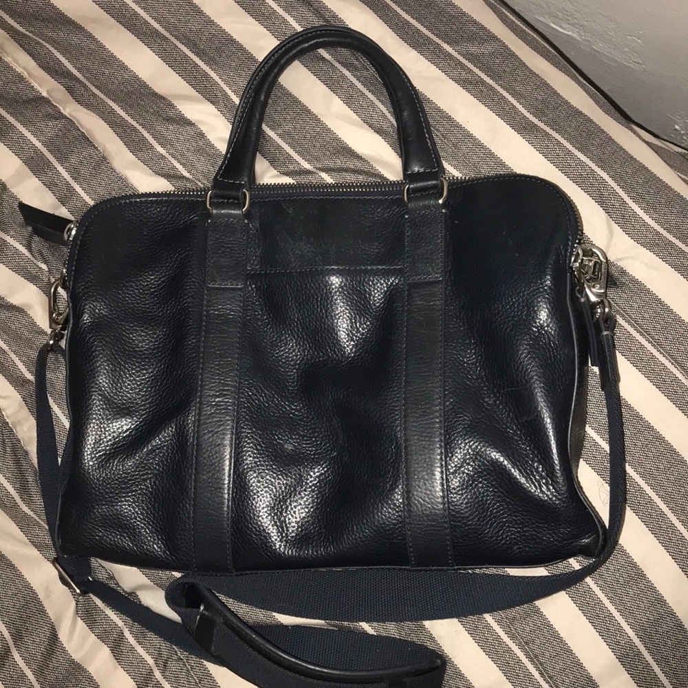 Fossil women’s messenger bag